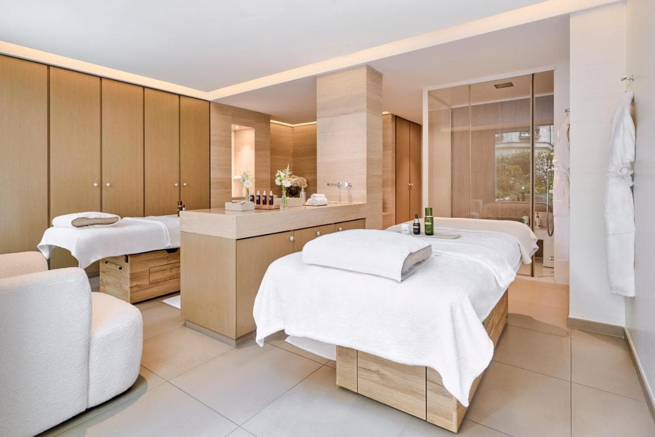 Le Bristol Paris, Oetker Hotels view 3