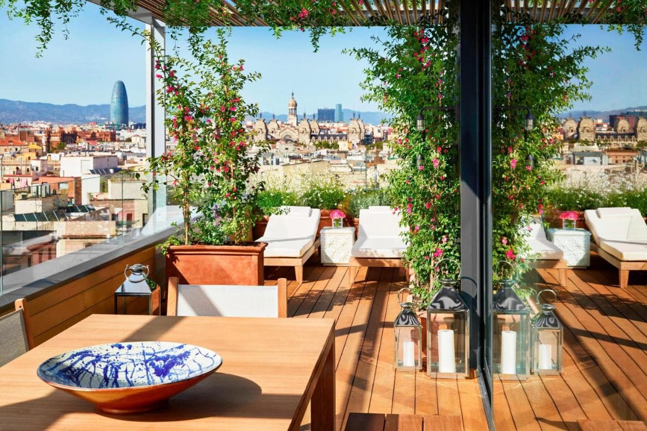 The Barcelona EDITION main view