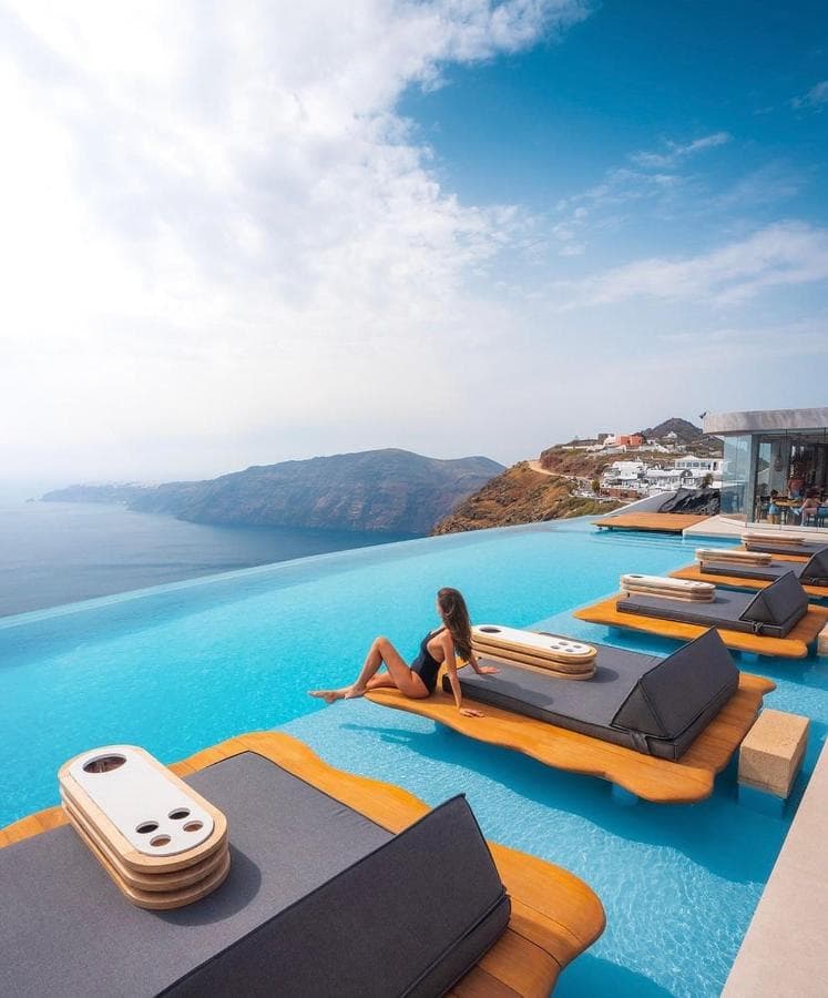 Cavo Tagoo Santorini main view