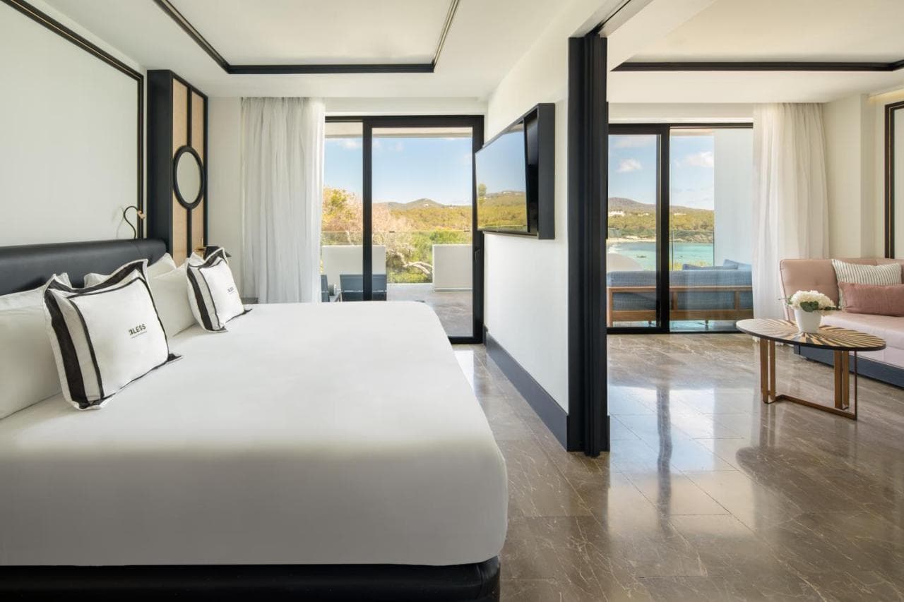 BLESS Ibiza Cala Nova - The Leading Hotels of the World – billede 3