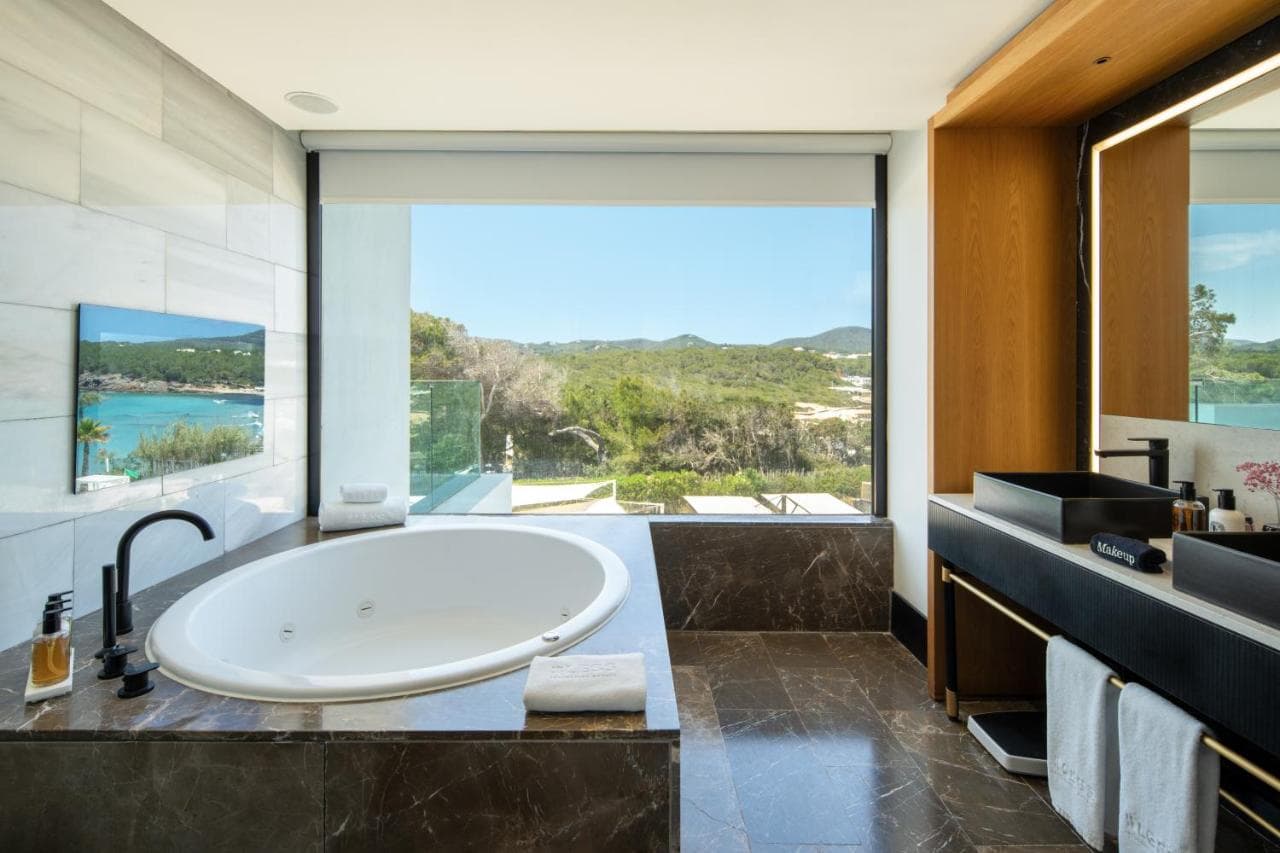 BLESS Ibiza Cala Nova - The Leading Hotels of the World – billede 6