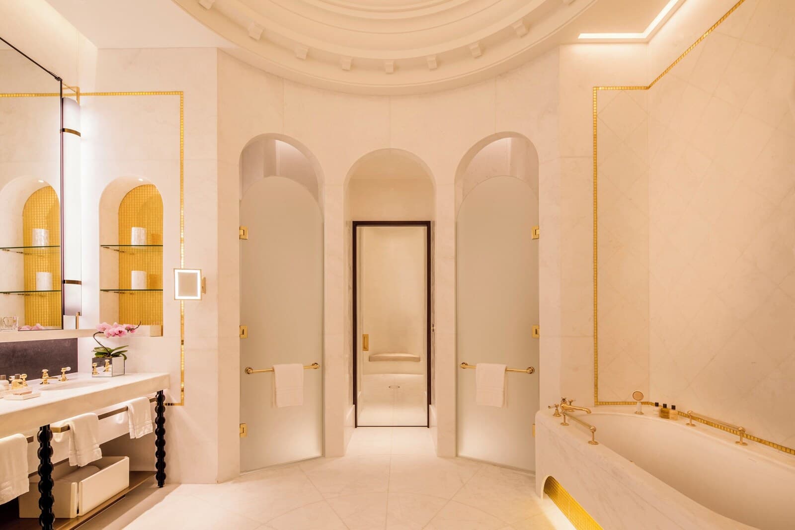 Four Seasons Hotel London at Tower Bridge – billede 5